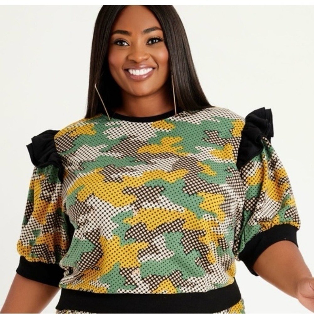 NWT Ashley Stewart Sport Camouffle Fairway Ruffled
Printed Crop Top Size 34/36